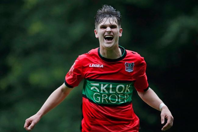 闻出现以来 闻出现以来