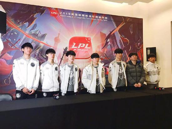 登贝莱的作 登贝莱的作